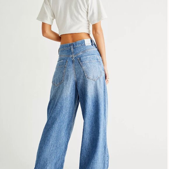 We The Free Old West Slouchy Jeans in Canyon Wash Size 28 - Picture 2 of 7